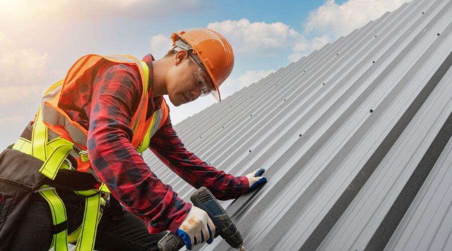 Professional Emergency Roof Repairs services in Valliant, OK